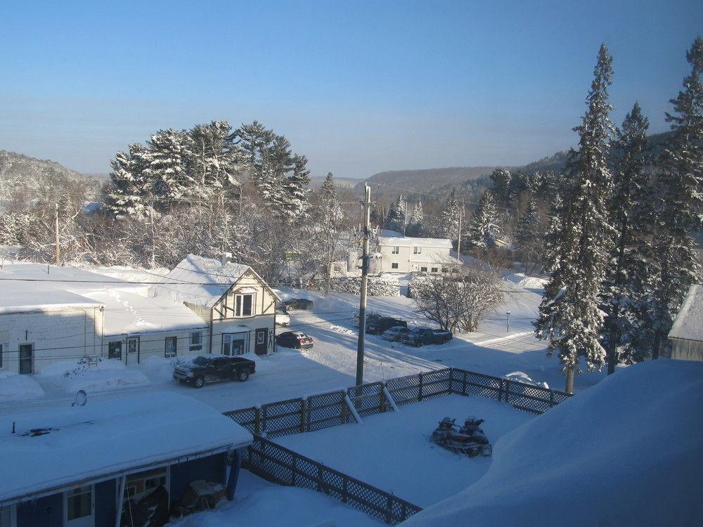 Le Voyageur Inn Mattawa Exterior foto