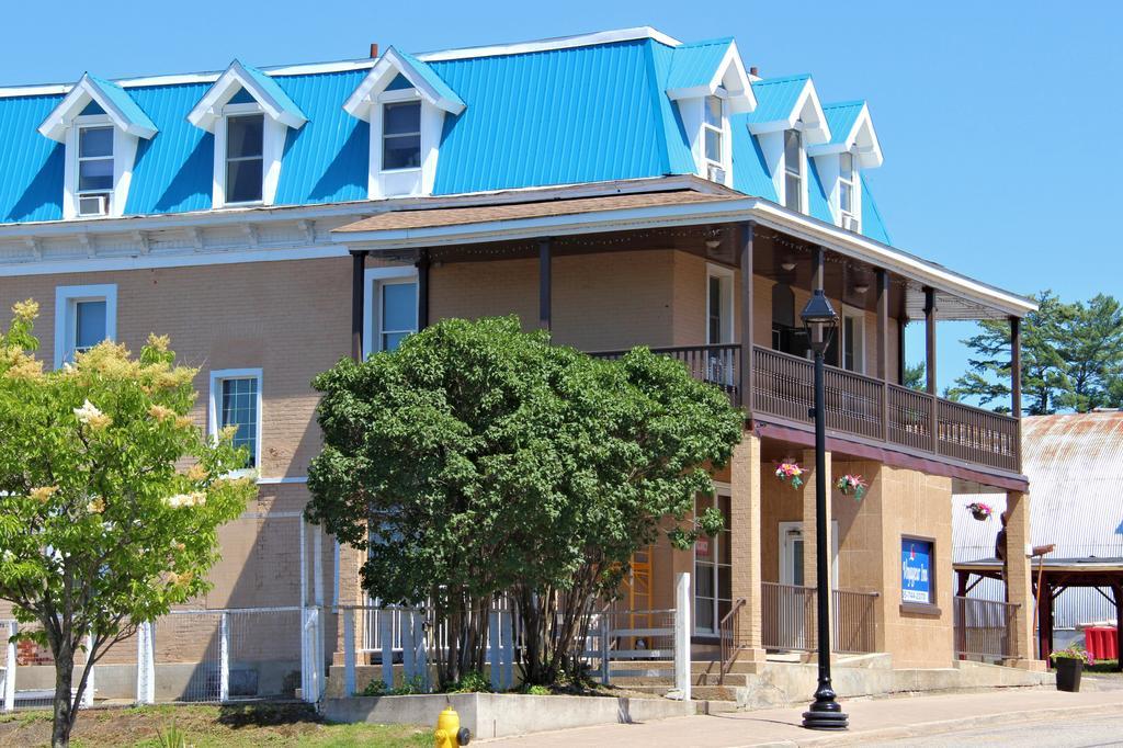 Le Voyageur Inn Mattawa Exterior foto